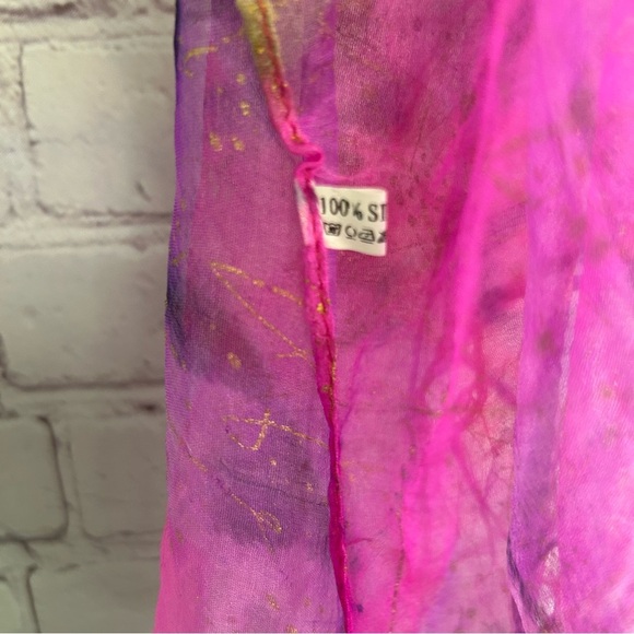 Stunning magenta pink artsy 100% silk delicate scarf ladies one size fringe - Picture 8 of 8